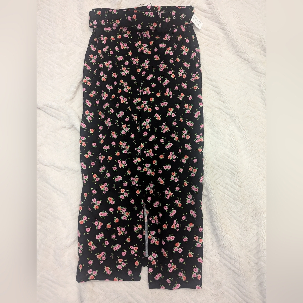NWT ZARA Black and Pink Floral High Waisted Midi Skirt with Belt - Picture 3 of 7